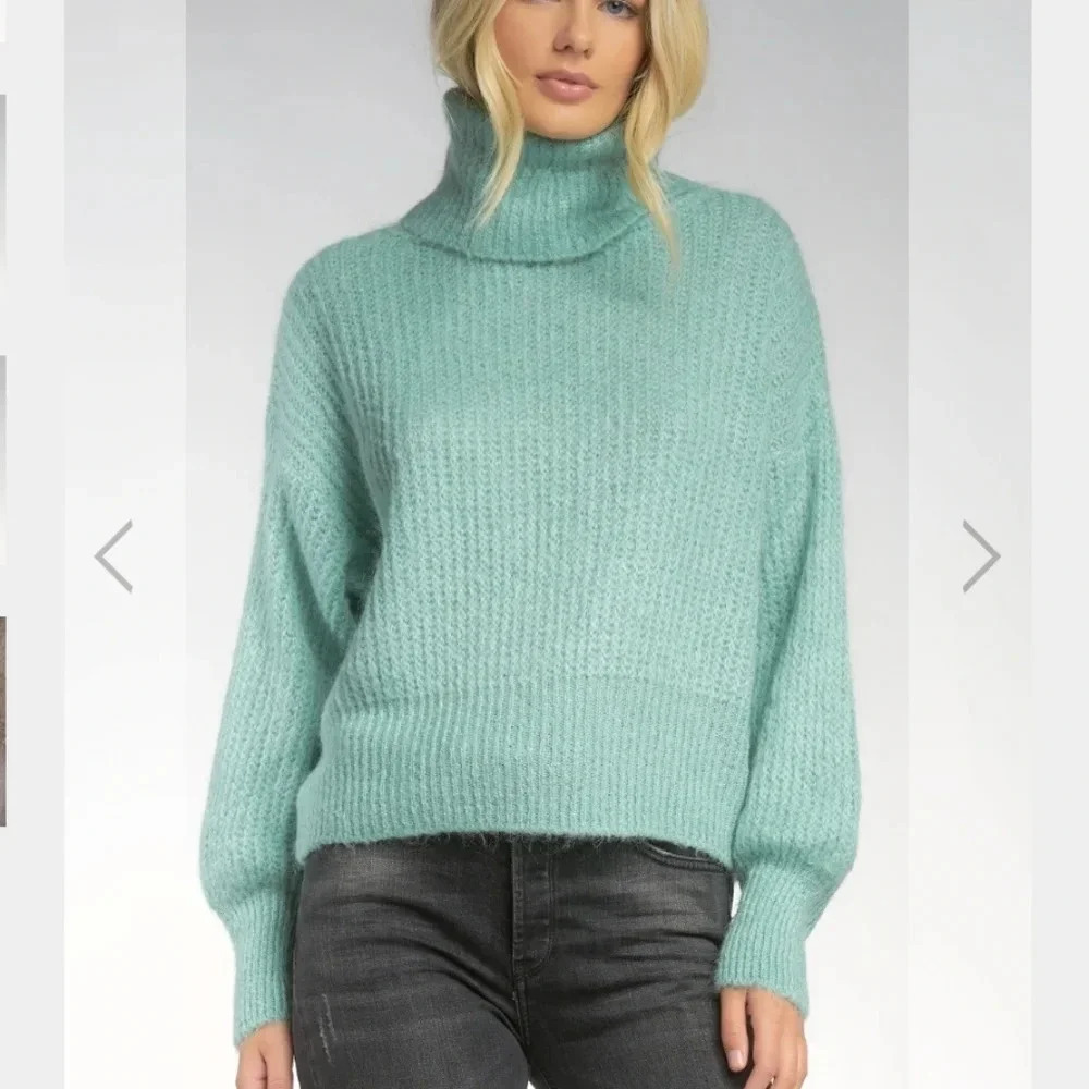 NWT Elan Green Turtleneck Knit Sweater M